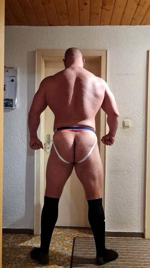 Hallo 😊 by Wrong-Engineering-74