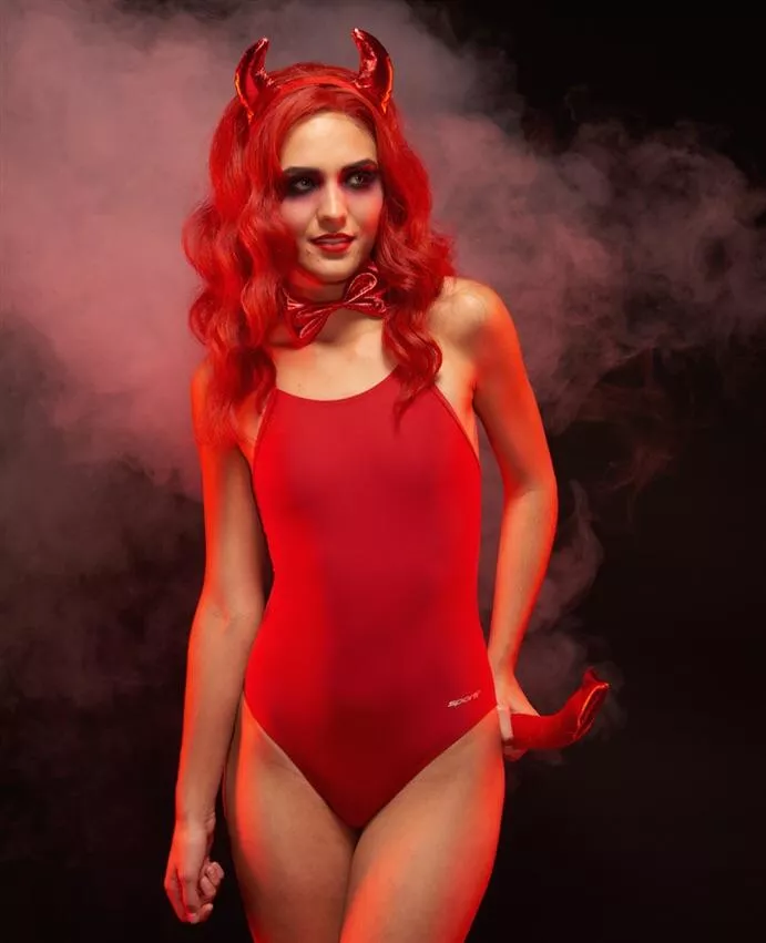 Halloween (3/3) posted by gthetree