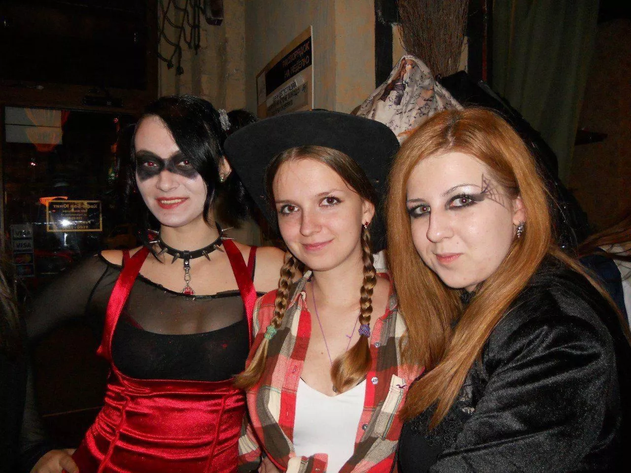 Halloween hotties posted by jolliesoff