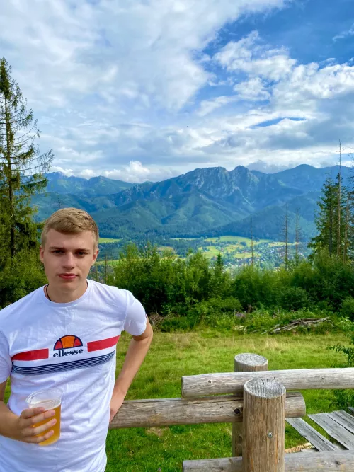 Halloween isn’t a big thing where I’m from and the only scary thing about this picture is that it’s taken in a so called “LGBT-free zone” in Poland, but happy Halloween to everyone who celebrates! 🎃 by Swedishboy5757