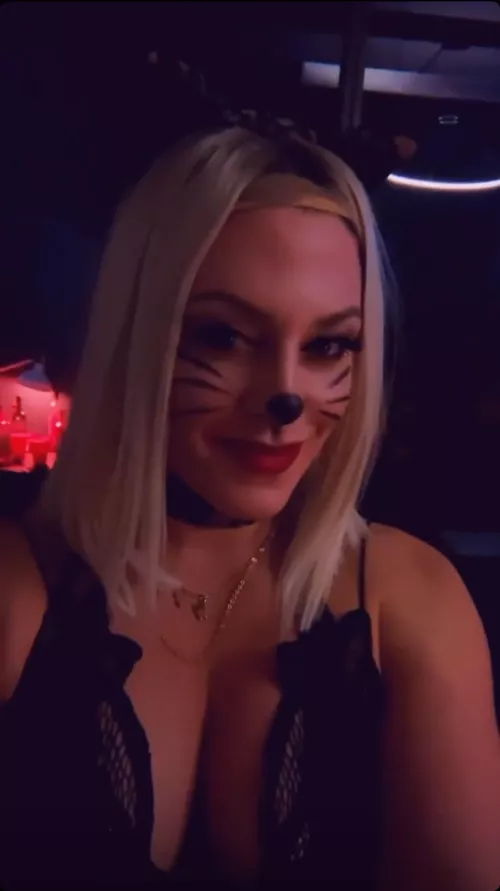 Halloween by WetAzzPuzzy