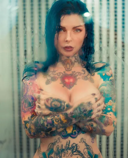 Hands full by ossuremrehliug