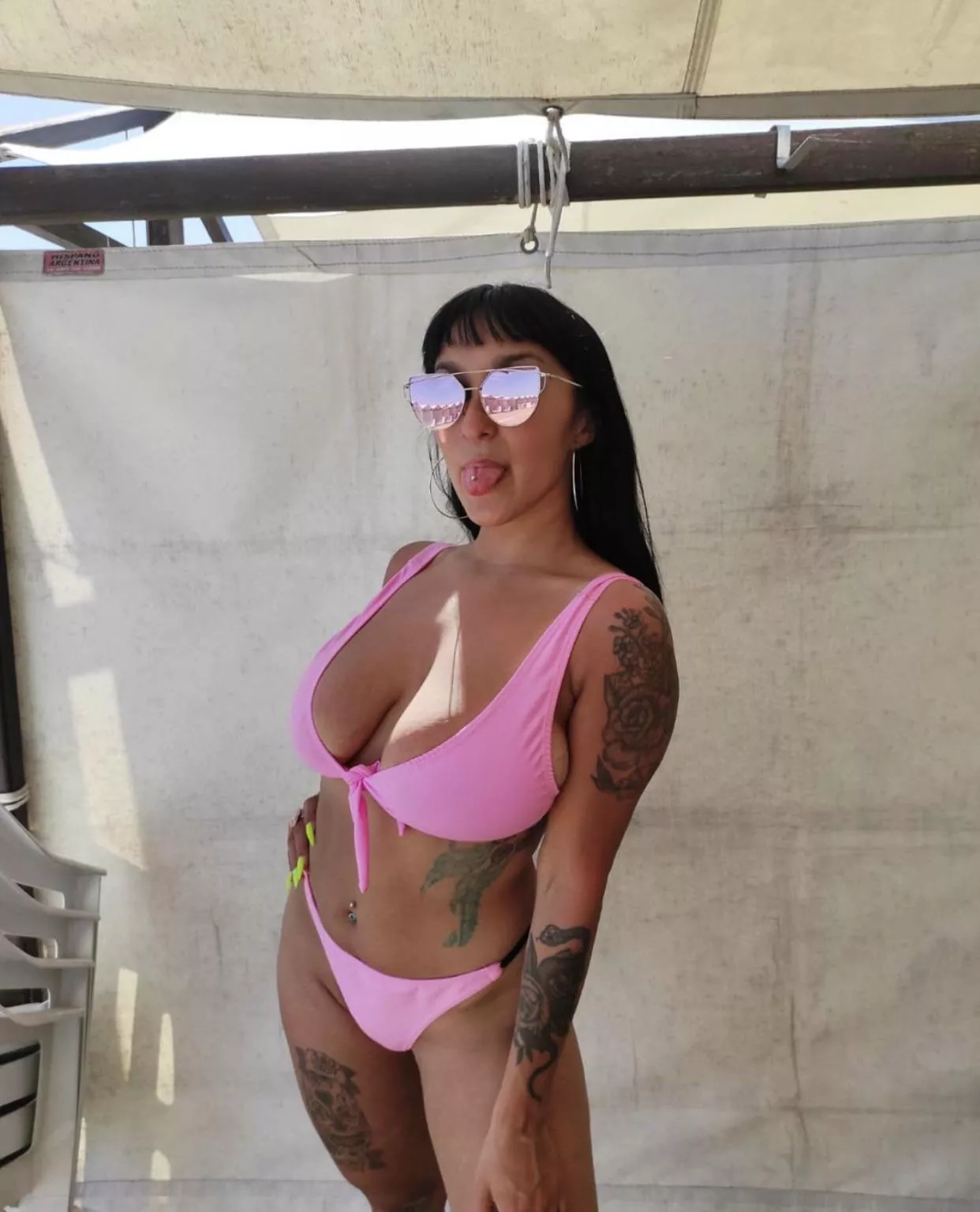 Hangers posted by Unlucky_Ad_6454