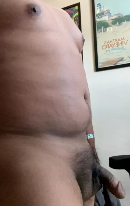 Hangin out by arespup