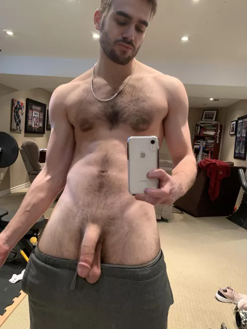 Hanging heavy by newacctsamedude