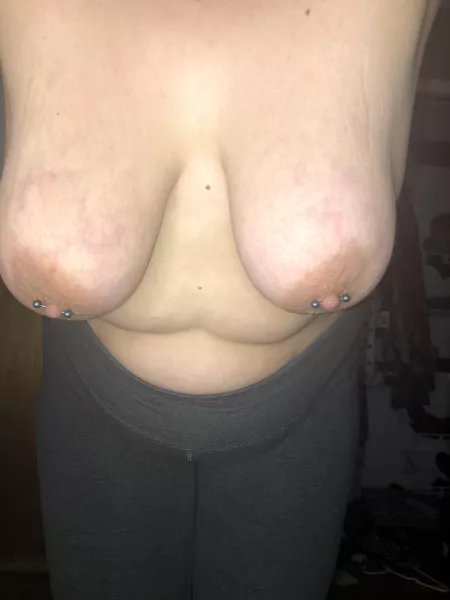 Hanging low by KodaBear0107