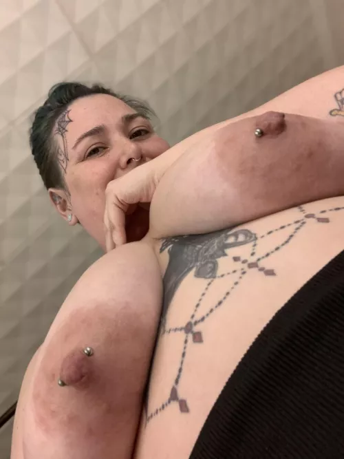 Hanging low just for you 💋 by Fatmilkymomma