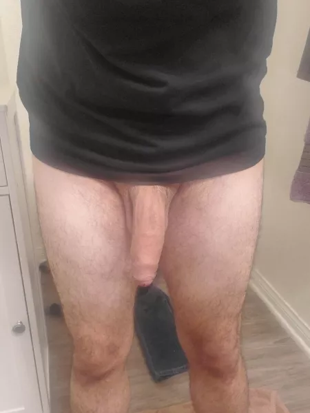 hanging low by erinyeager89