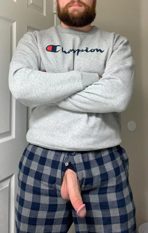 Hanging out in my pajamas. [35] by icytonight_100