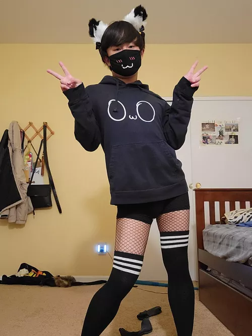 Hap Friday and merry Christmas, have this nerd by TheScrubu