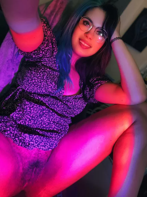 Happiest when my pussy is on show by lickmetillimtaylor