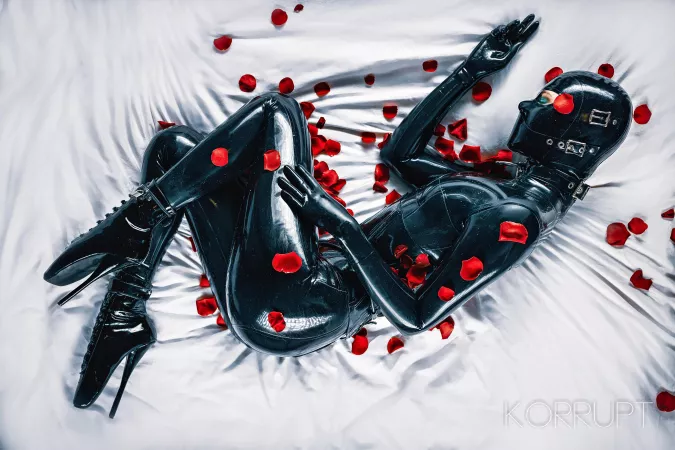 Happy 2021 you pervs ☺️ from @korruptimages & @defiantly_yours by double_clone