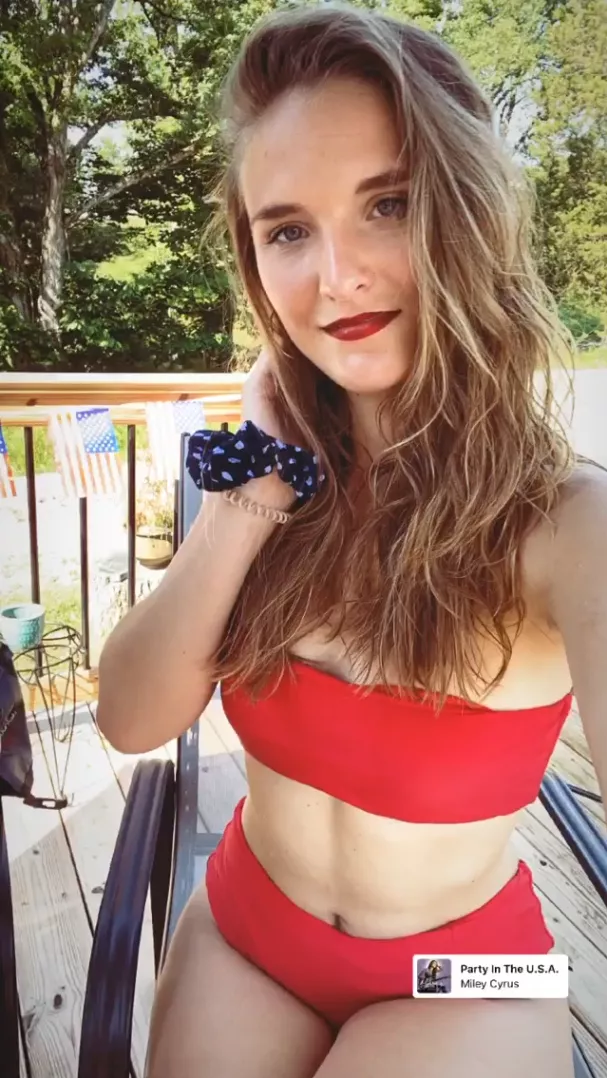 Happy 4th from Faith, her sister (new IG swimsuit photo) posted by bji787bji