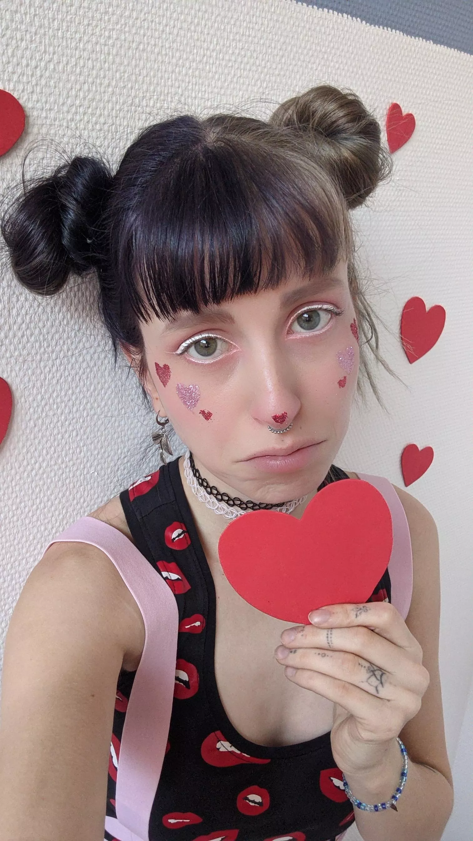 Happy belated Valentine's day, i didn't get anything :( did u? posted by LittleTinkr