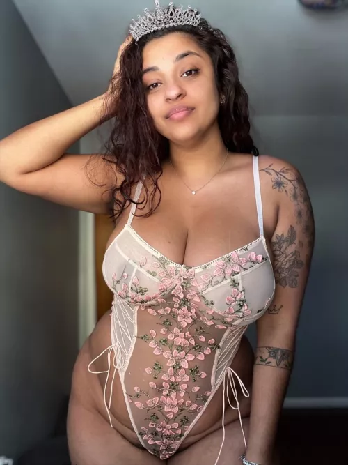 happy birthday to ME! 👸🏽 🎈 by brattytessa