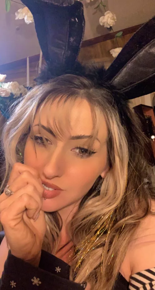 Happy bunny 🖤(OC) by Icy_Information3915