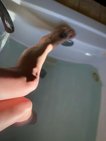 Happy cake day to me. I almost missed it :) by Lil_miss_understood