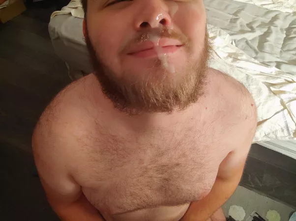 Happy cumslut 🥰 by hugoplum