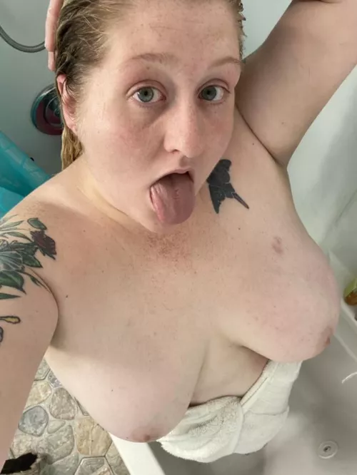 Happy Daylight’s Savings Day! Here’s an extra hour of this body. by SolaG1998