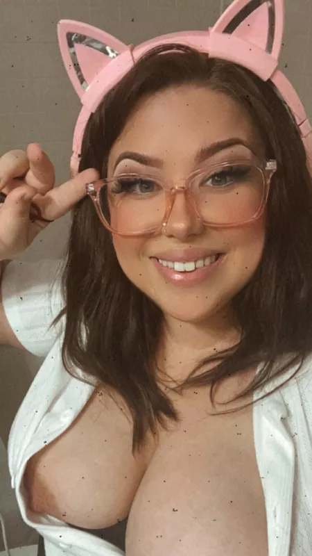 Happy early titty Tuesday 😅 by KinkyBabyAiri