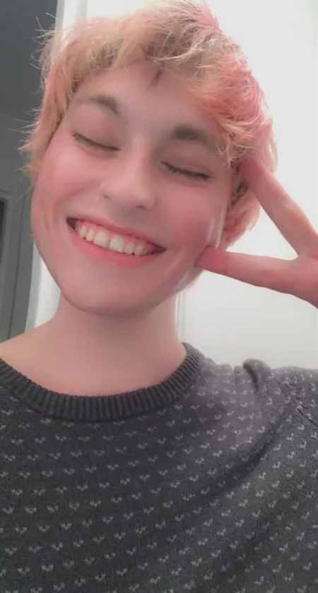 Happy femboy Friday cuties!!!! 🥰🥰 by wingullrocket