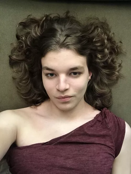Happy Femboy Friday! Feeling like a Greek goddess! by Nearby_Advance7324