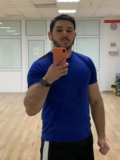 Happy flex Friday… even if there’s not much flexin’ on the photo haha by jtolibov