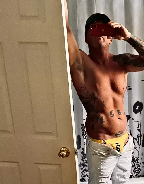 Happy friday! 😀 by 182marktomtravis