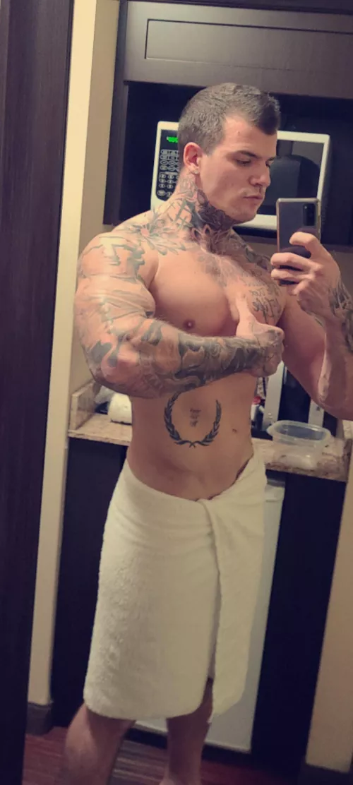 Happy friday by KingAlexxxander