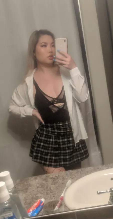 happy Friday ❤️ by queeneirene