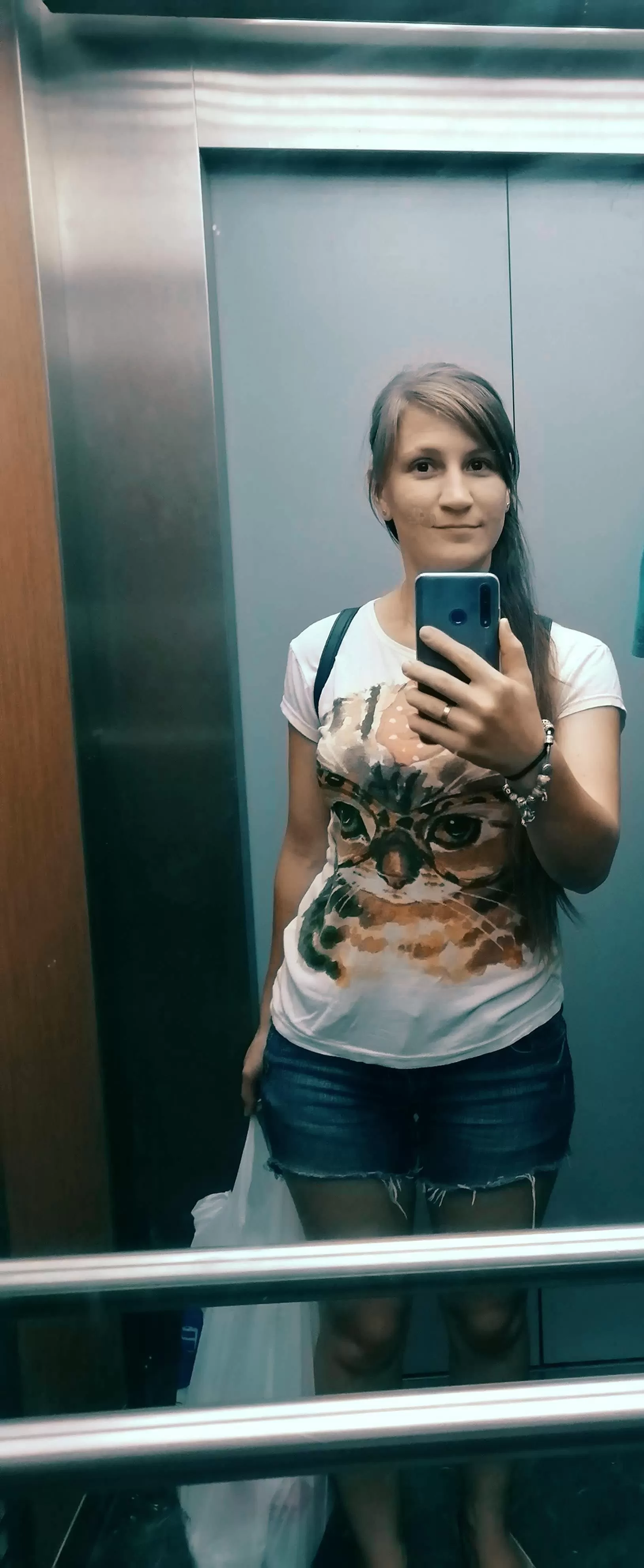 Happy Friday! 😘🤗 posted by ValuableOk1