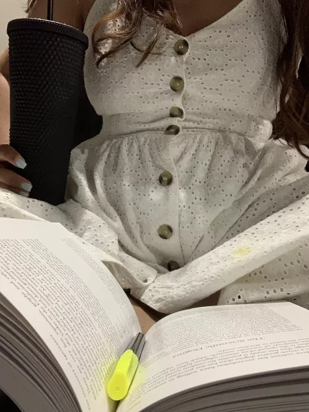 Happy Friday Eve 🙃🌞 by chocolatepancakex