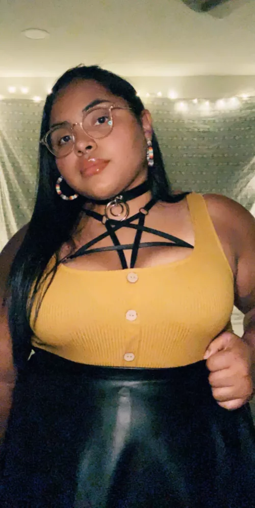 Happy Friday 🤓 by warmhoneyx