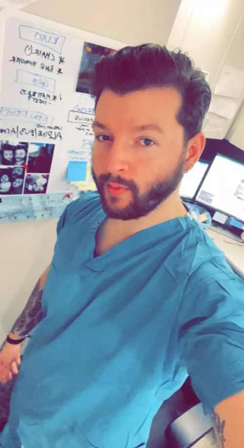 Happy Friday Jr by Naeturefae