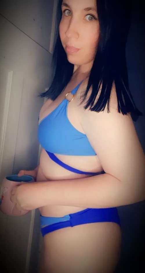 Happy Friday lovelies!! Let's dive into the weekend head first 😈😜 by Aussiemilf2046