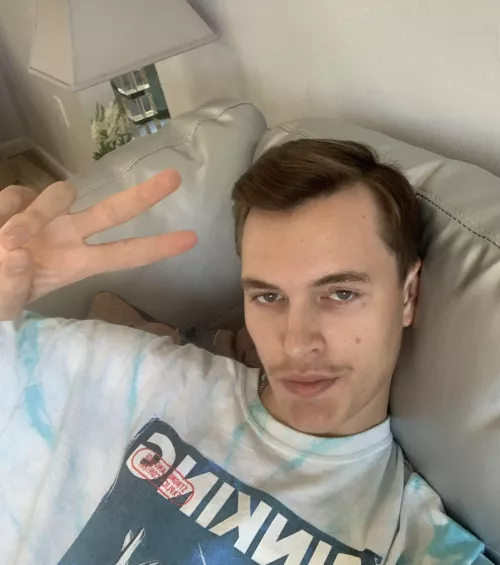 Happy Friday peeps by mythighhurts