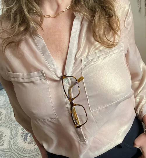 Happy Friday Reddit 54 Exec by Lynnzertart1