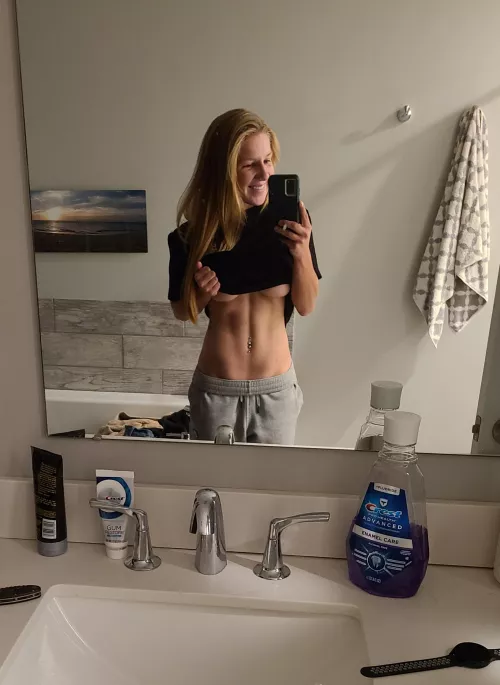 Happy Friday! by body_by_kayla