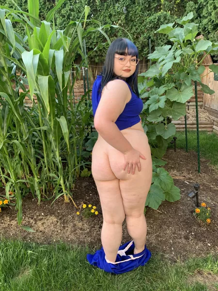 Happy Friday by naughtycanadaa