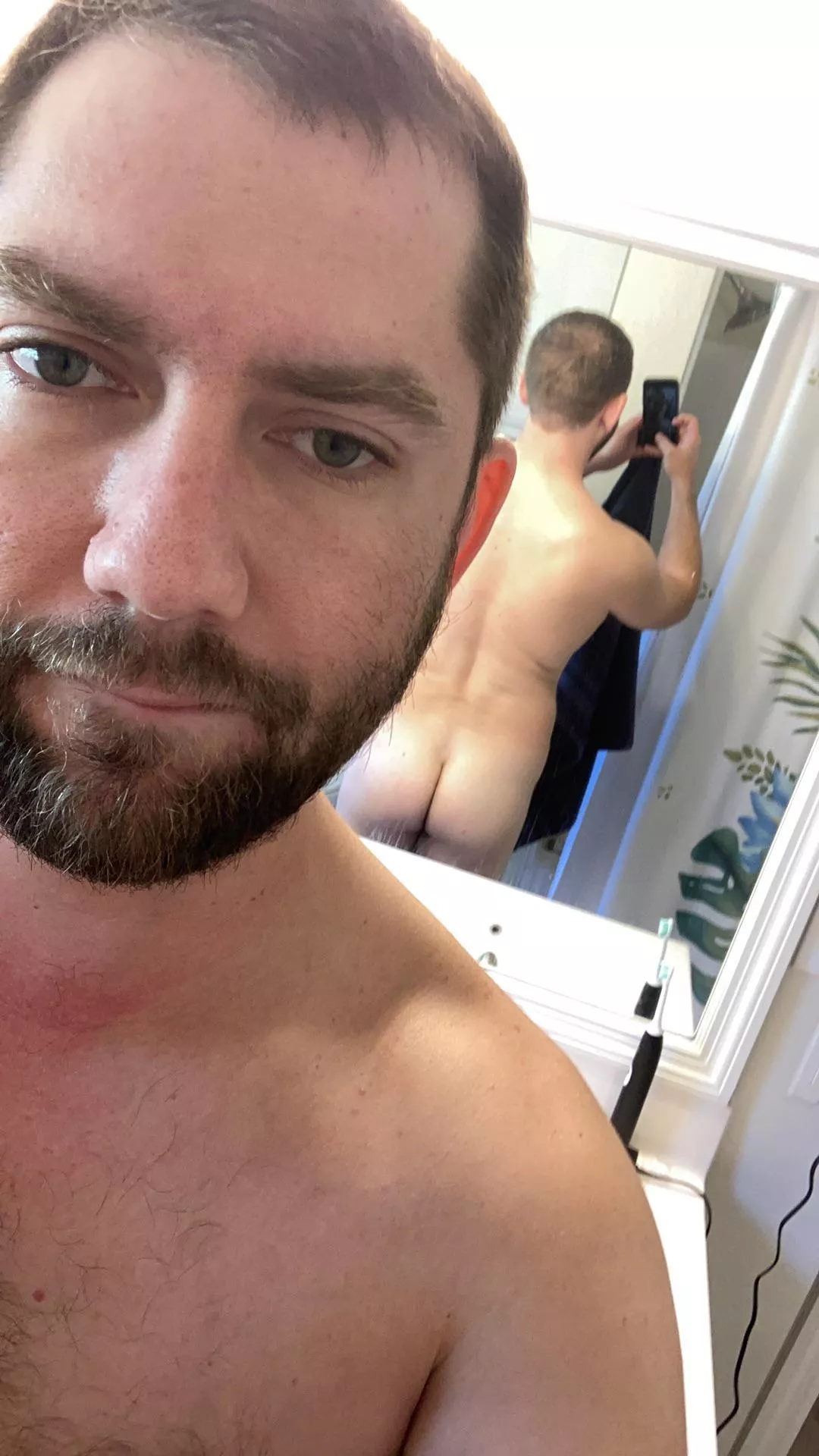 Happy Friyay 😽 posted by AngelKing69