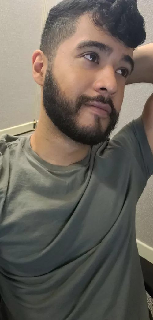 Happy Friyay! Its a no bones kinda weekend 🛌 by Stark_13_