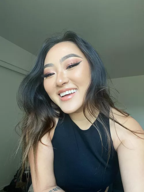 Happy girls are the prettiest by imdebbae