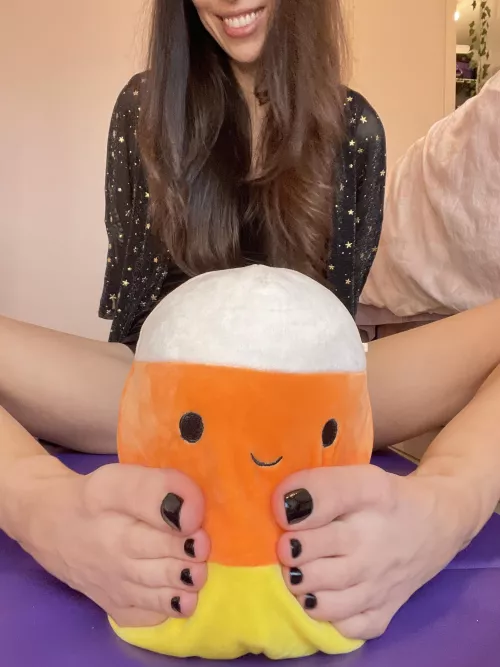 Happy Halloween! 👻🎃 by yogafootqueen