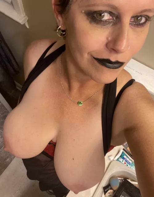 Happy Halloween fuckers (f) 47 by lovliest_jayne2020