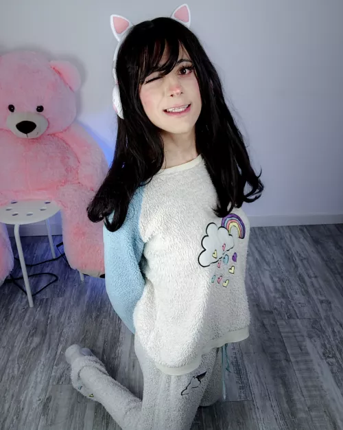 happy halloween🐰😼💕 (im chillin at home) by puruchuu