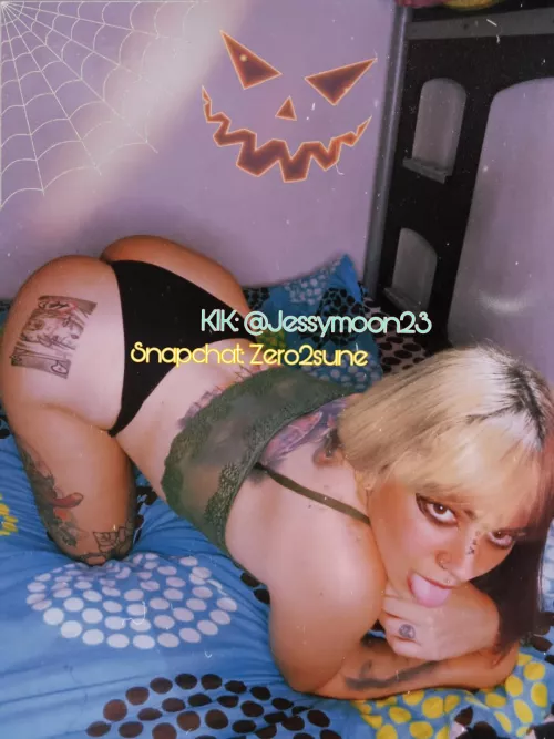 🎃happy halloween 👻 Tattooed wet woman ready to have fun with you🤤 💢PAY TO PLAY 💢 Kik me ➡️ Jessymoon23 or Snap me ➡️ Zero2sune by zero2sune