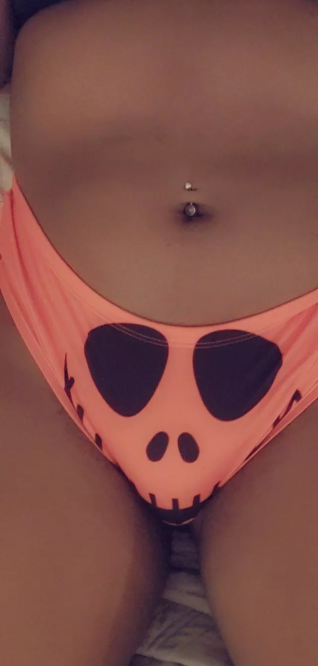 Happy Halloween 🎃 Time to start Craving me instead 🧡 posted by NastyNynna