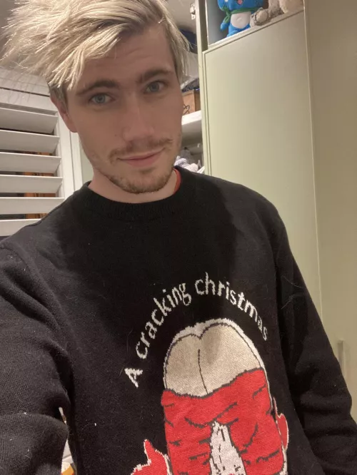 Happy holidays :) by brenniecooki