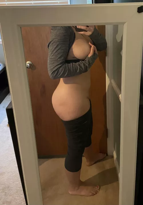 Happy Hump Day! 5’ (F40s) by Cabernet919