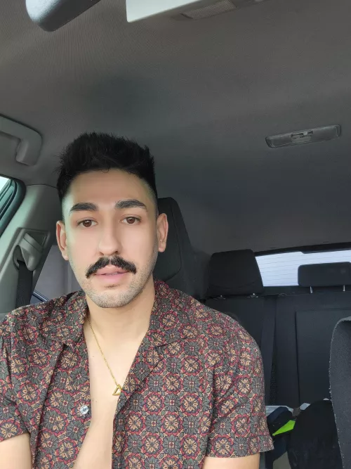 Happy hump day! I hope every one has been able to push through whatever was trying to hold them back this week. by whatsurdelight